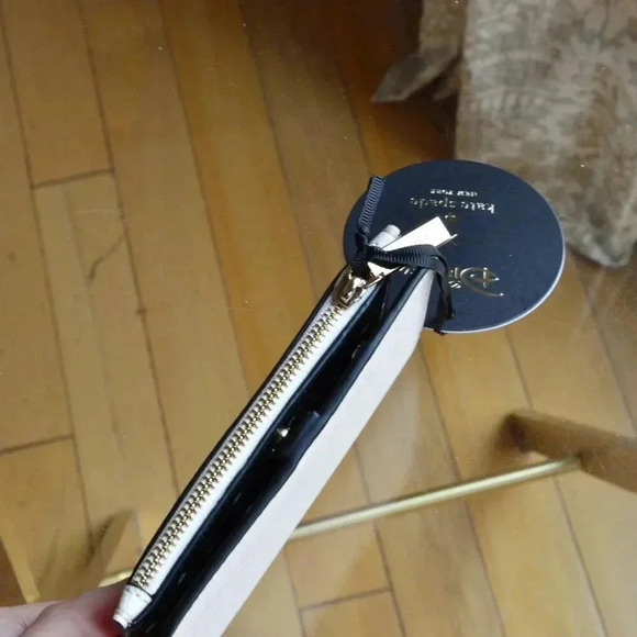 Disney X Kate Spade New York Minnie Small Slim Bifold Wallet KG660 - Picture 4 of 8